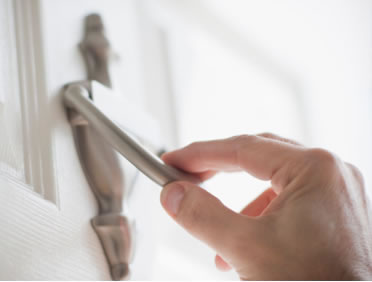 廣東深圳討債律師收費(fèi)?深圳討債哪個(gè)公司